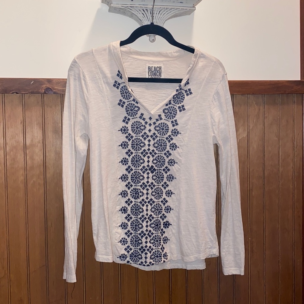 Women’s BEACH LUNCH LOUNGE Embroidered Top!